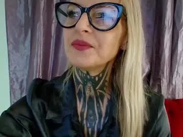 Freechat tattootemptress on Chaturbate