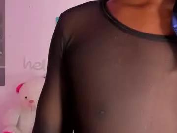 Freechat tayssa_maravilh on Chaturbate