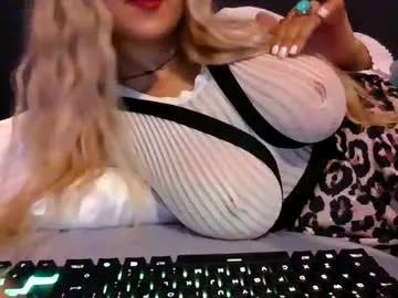 Freechat thepeachprincess on Chaturbate