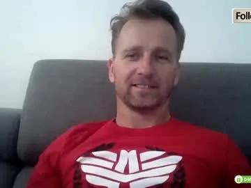 Freechat tomhardic on Chaturbate