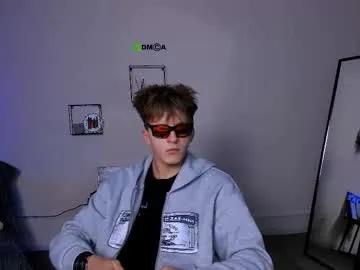 Freechat travis_wolf_ on Chaturbate