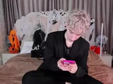 Freechat trevorbenson on Chaturbate