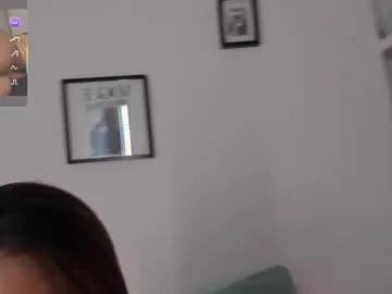 Freechat valerycolins on Chaturbate