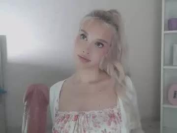 Freechat vickyfuckingdoll on Chaturbate