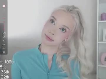 Freechat vickyfuckingdoll on Chaturbate