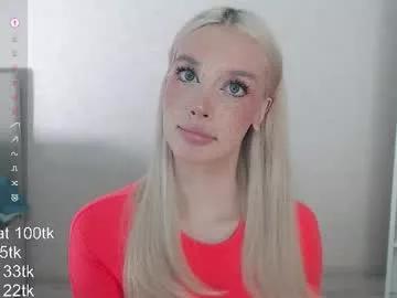 Freechat vickyfuckingdoll on Chaturbate