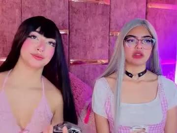 Freechat viollettebylyly on Chaturbate