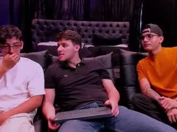 web_gammer_ on Chaturbate