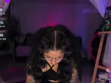 witchofhearts on Chaturbate