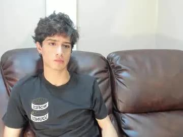 Freechat xam_collen on Chaturbate