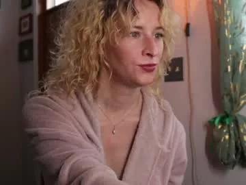 xandralor1 on Chaturbate