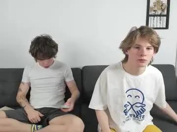 yen2025 on Chaturbate