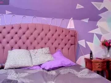 Freechat zaharaskylar on Chaturbate