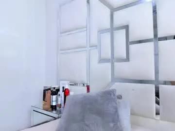 zoeswanx on Chaturbate