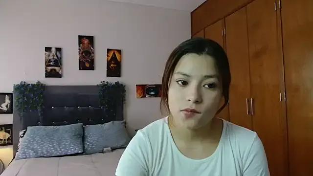 Freechat 3littleschoolteens on StripChat