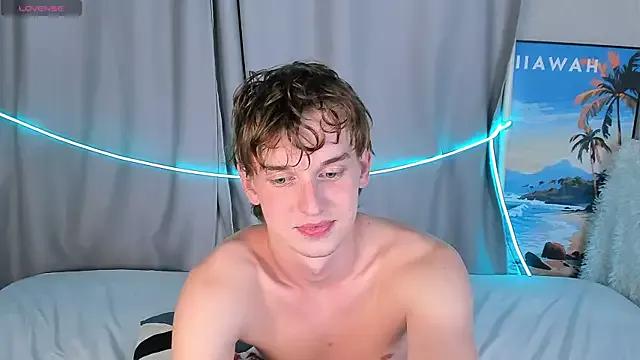 Freechat 4ever_dude on StripChat