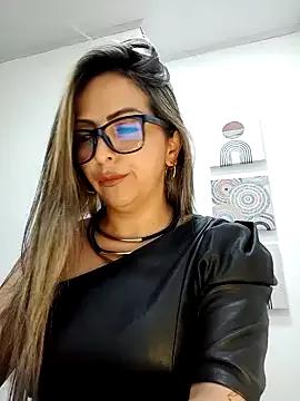 Freechat _Abril-Office1 on StripChat