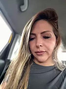 Freechat _Abril-Office1 on StripChat