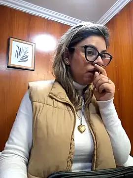 Freechat _Cata-Office1 on StripChat