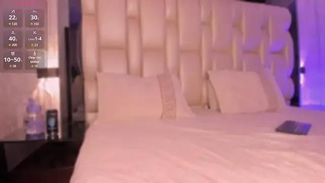 Freechat _CurlyGirl_ on StripChat