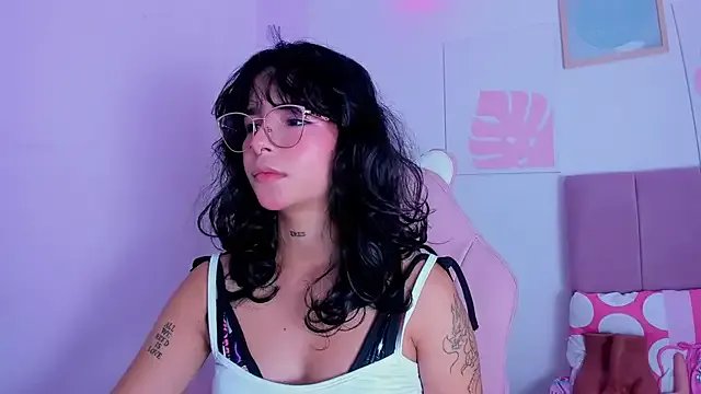 Freechat _vaiolet_owo on StripChat