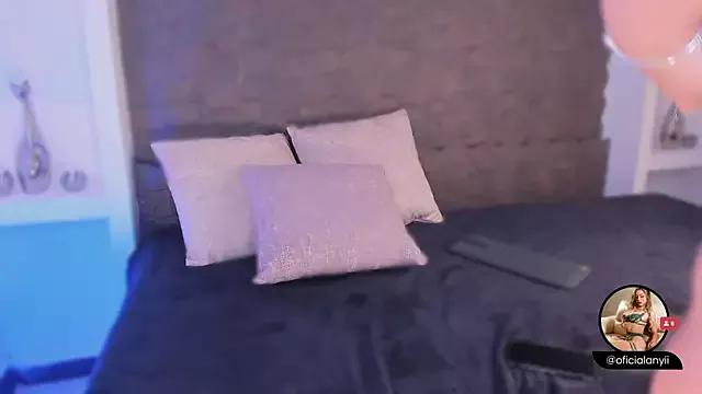 Addison_baker on StripChat 