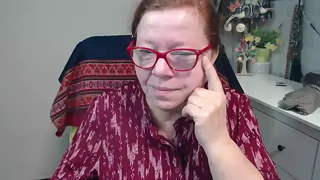 Freechat Adelewildx on StripChat