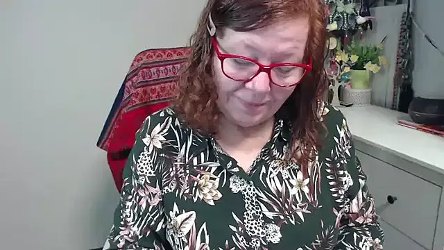 Freechat Adelewildx on StripChat