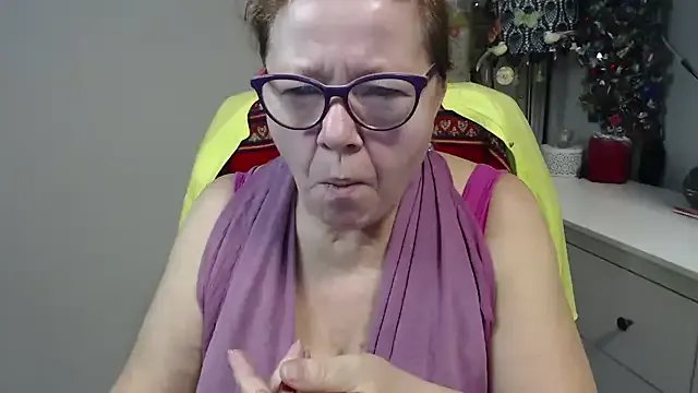 Freechat Adelewildx on StripChat