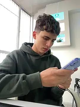 Freechat AdrianRinaldi on StripChat