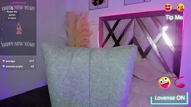 Freechat akira_09_ on StripChat