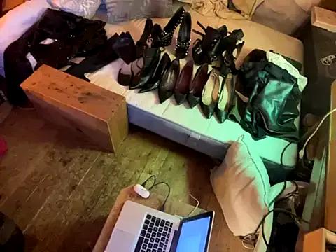 Freechat alexheels_boots on StripChat