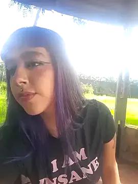 Freechat AliceMrtnz on StripChat