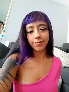 Freechat AliceMrtnz on StripChat