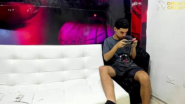 Private AmazingPartys on StripChat