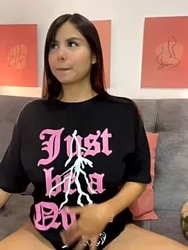 Freechat ameliayourfav1 on StripChat