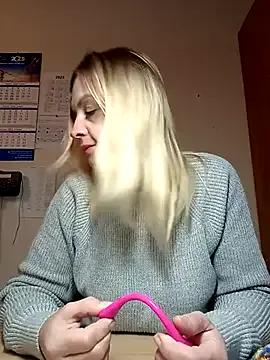 Freechat Ami_Foxy on StripChat