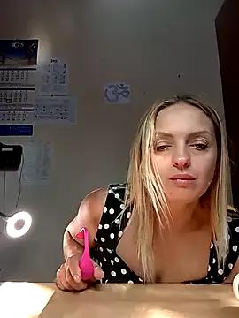 Freechat Ami_Foxy on StripChat