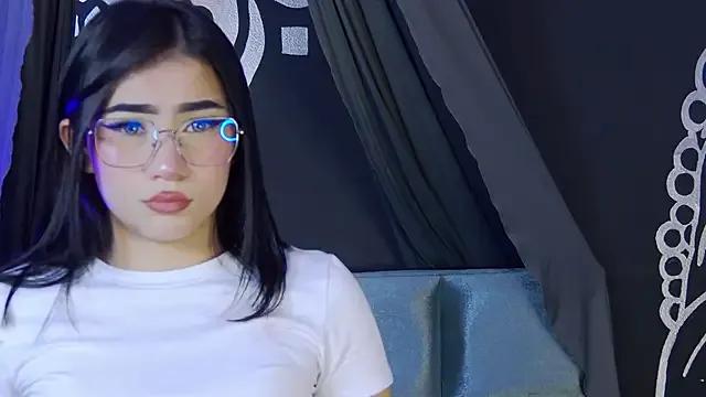 Freechat Arii_moon on StripChat