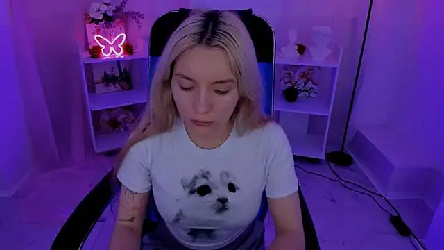 AuroraWrenfield on StripChat