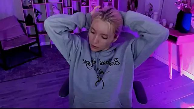 AuroraWrenfield on StripChat