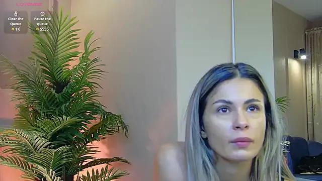 Private Avril_Cyrus on StripChat