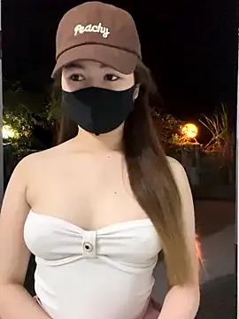 Freechat BabyThree_ on StripChat