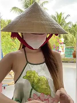 Freechat BabyThree_ on StripChat