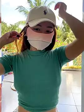 Freechat BabyThree_ on StripChat