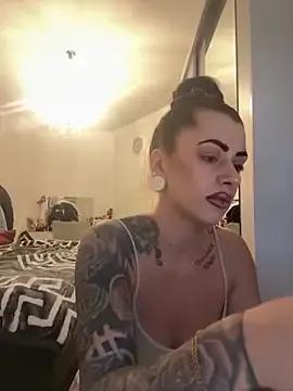 StripChat Barbie_1312 is Freechat Barbie_1312 — Brust len