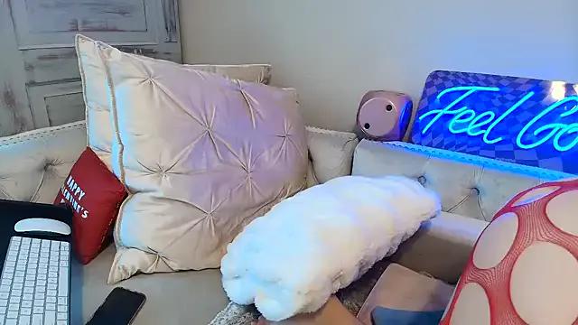 BarbieKarly's avatar