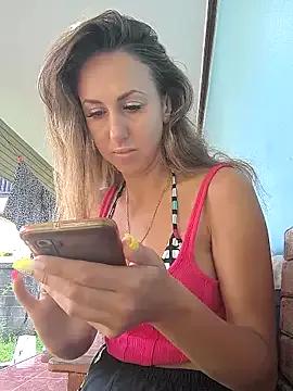 Freechat Bella-Grace on StripChat