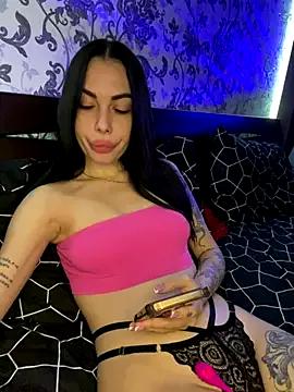 Freechat Bella_R0se on StripChat