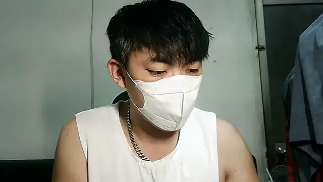 bigbb101011 on StripChat 